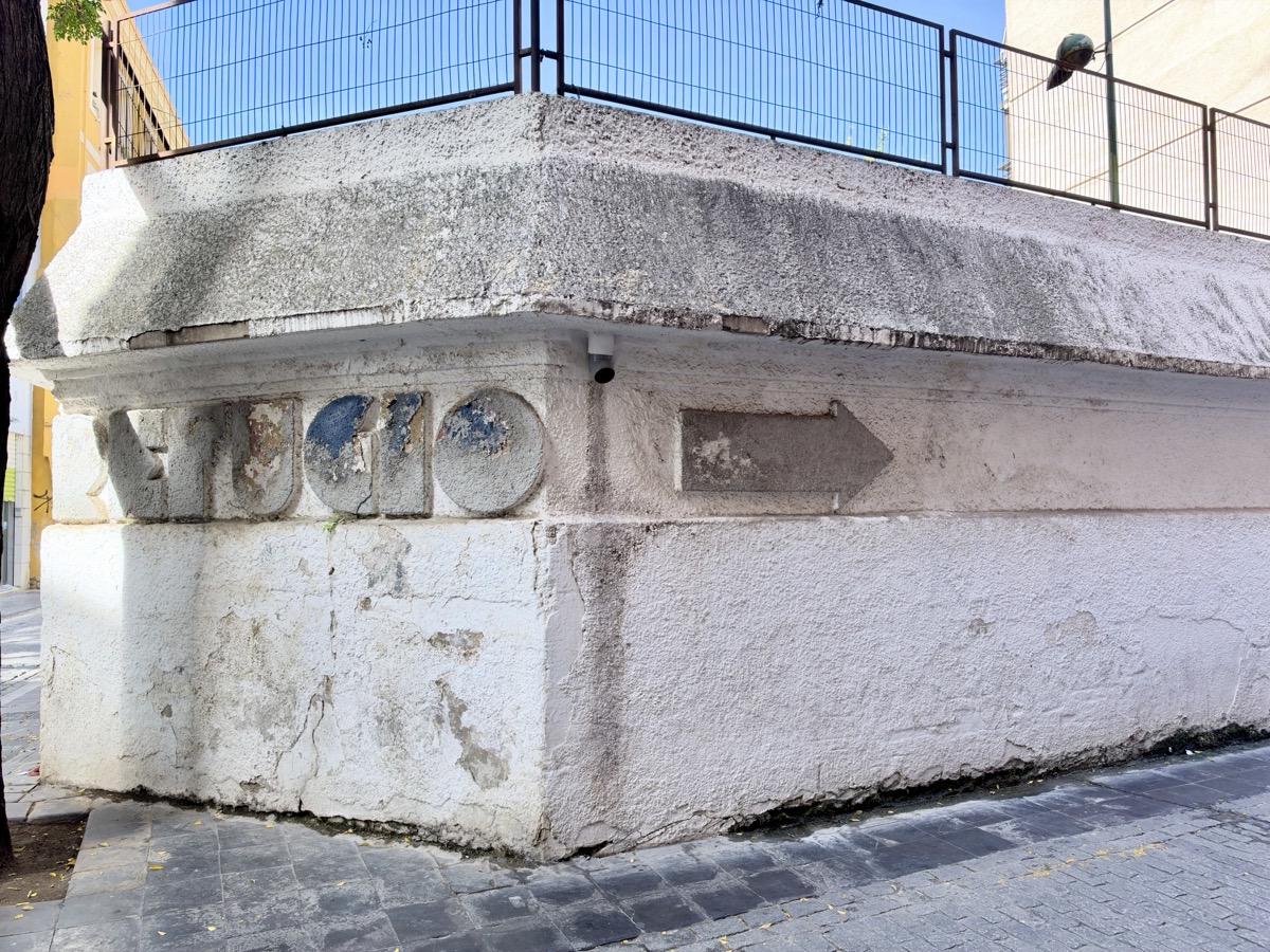 un ancien abri anti-bombardement datant de la guerre civile dans les rues de Valence