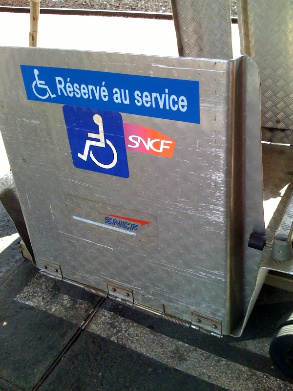 Je comprends pas la relation entre handicap et être employé de la SNCF
